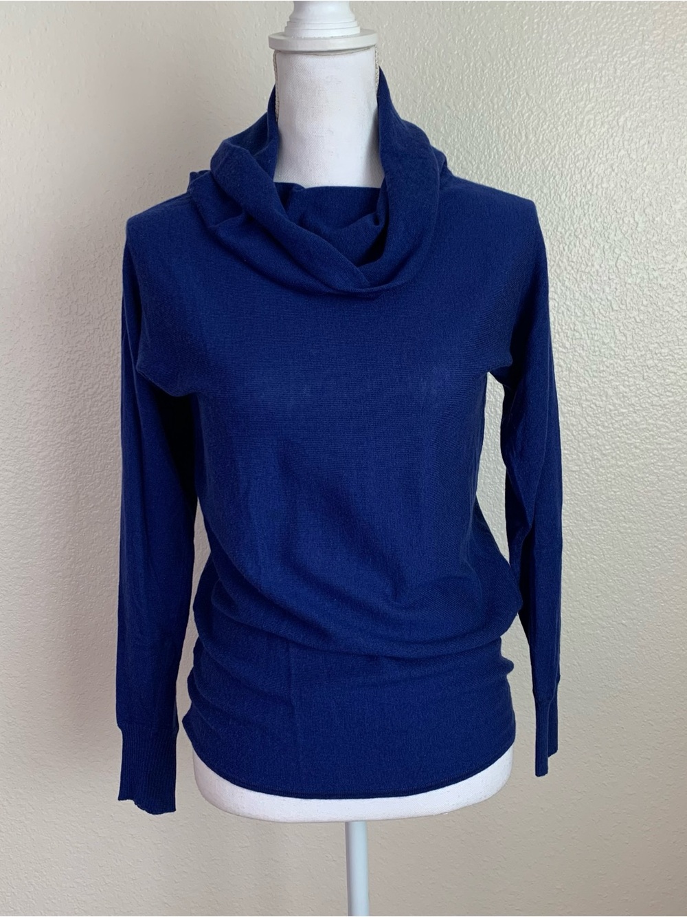 Max Mara turtleneck Pullover cashmere silk blend long sleeve knit Top cobalt
